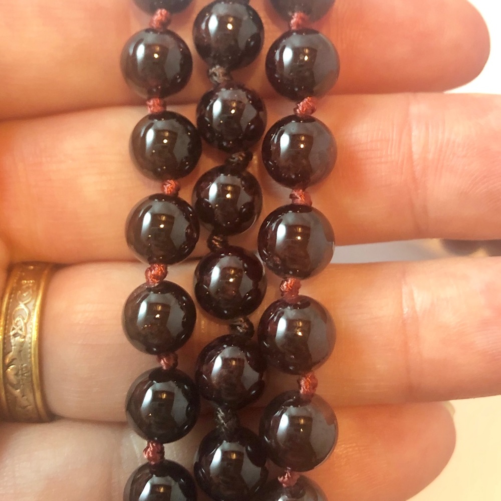 Natural garnet bead necklace and bracelet set
